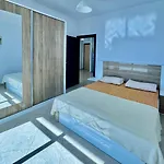 Deep Blue Sea View Apartments